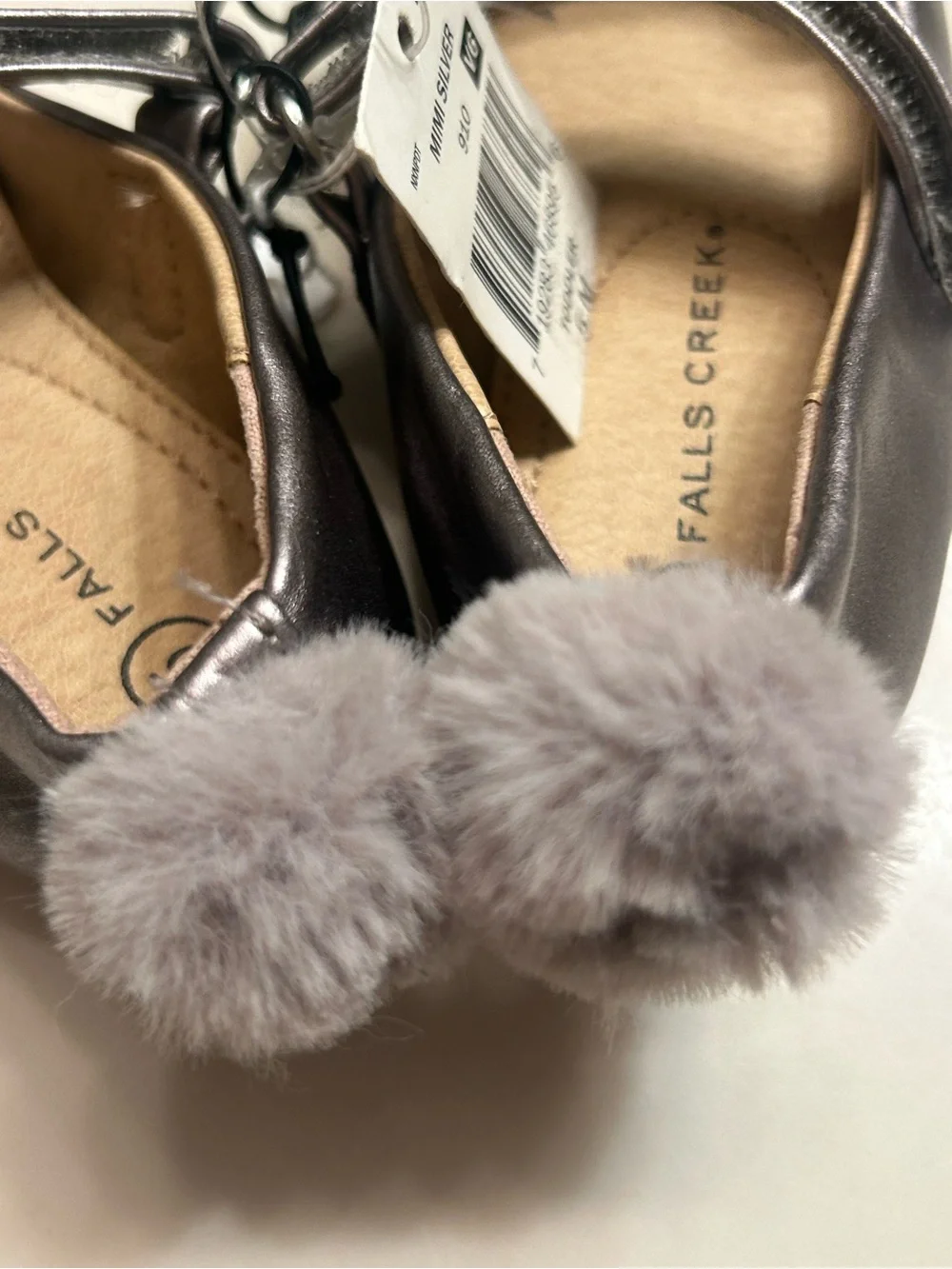 NWT-Little Girls Falls Creek Silver Mary Jane With Kitten Face Dress Shoes